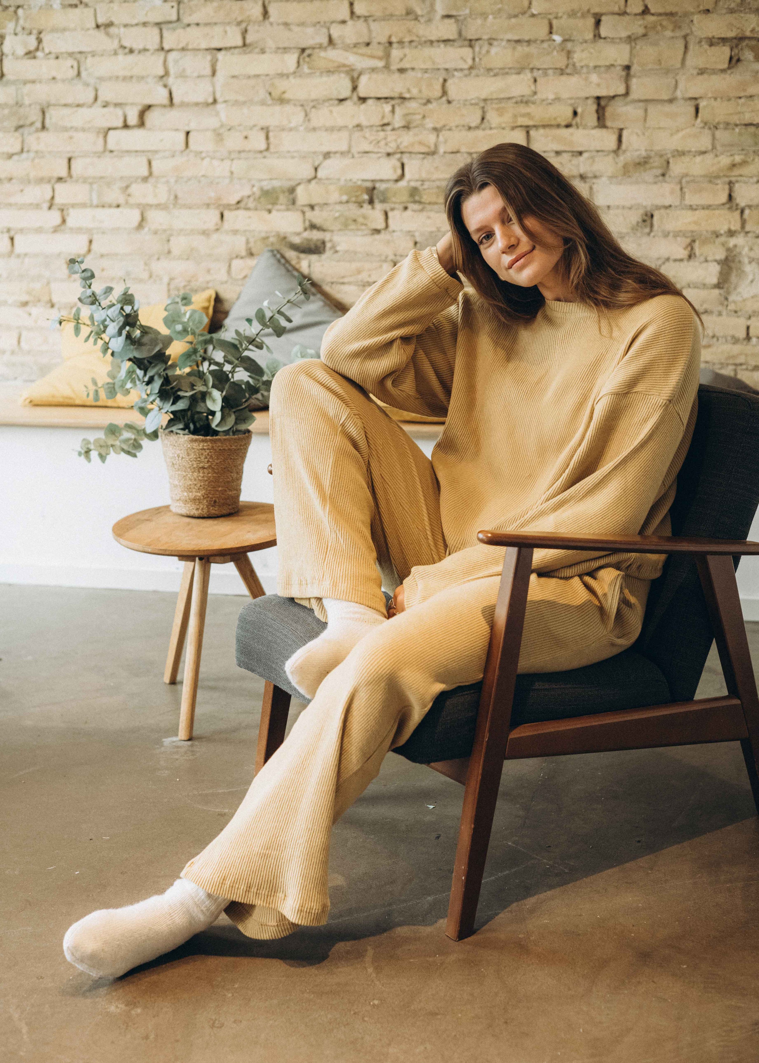 Unser Model Lotti ist <strong>184 cm</strong> groß und trägt <strong>Größe L</strong>.#