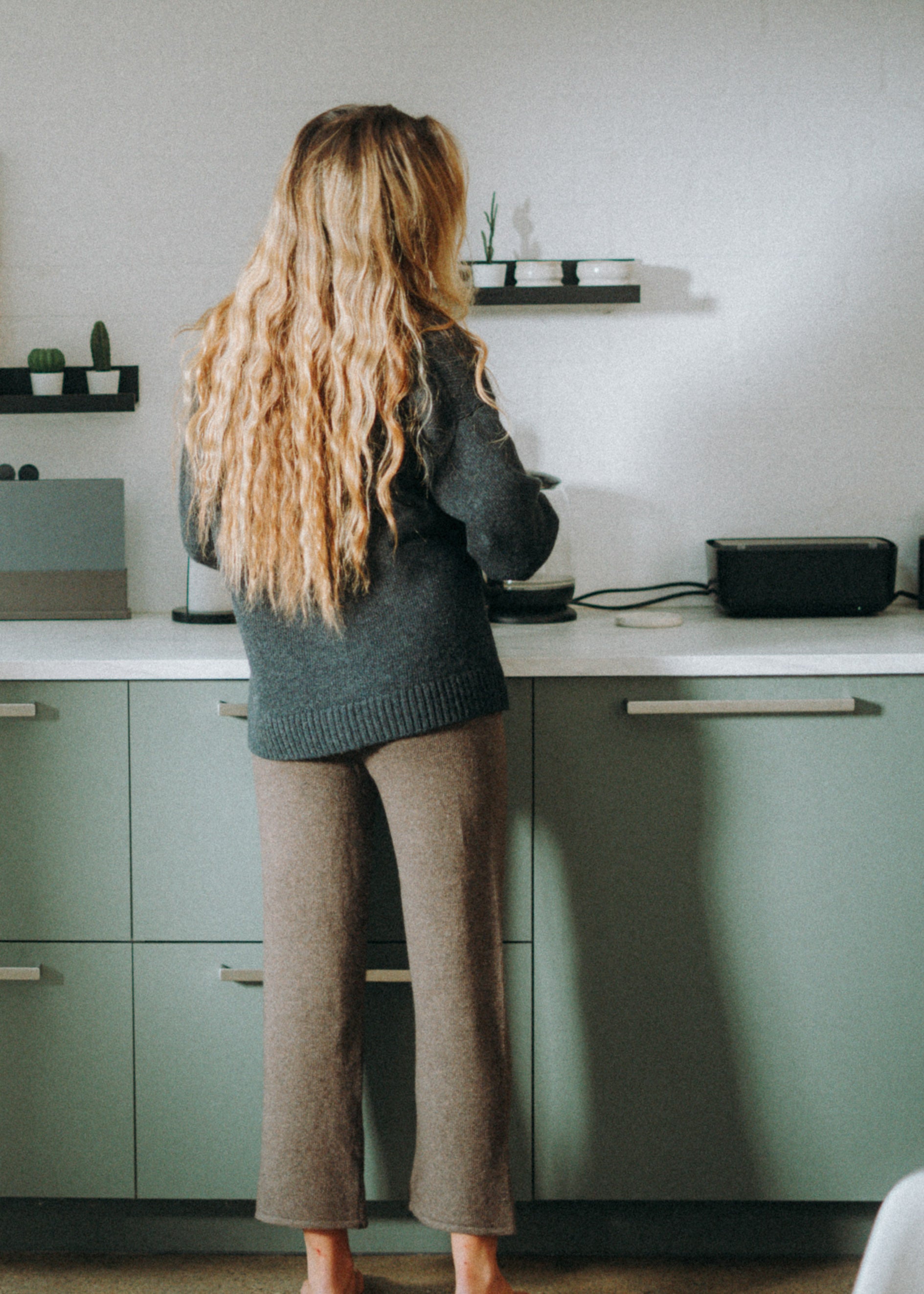 Unser Model Luca ist <strong>179 cm</strong> groß und trägt <strong>Größe S</strong>.#