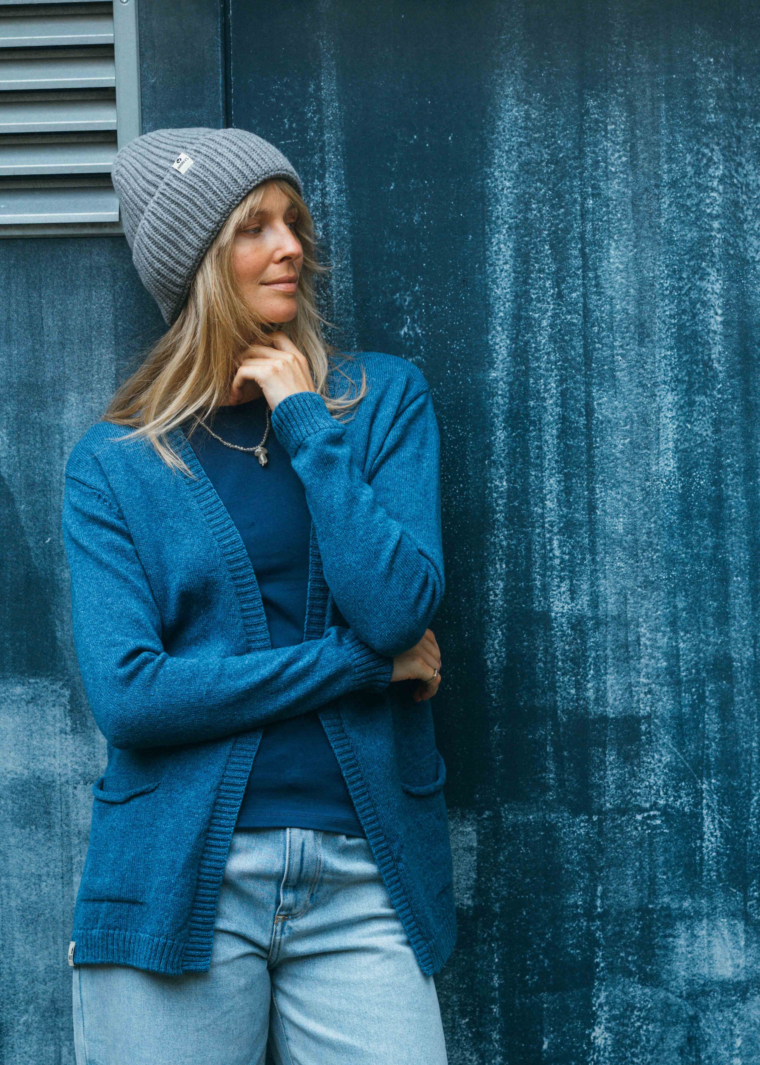 Unser Model Lisa ist <strong>178 cm</strong> groß und trägt <strong>Größe S</strong>.#