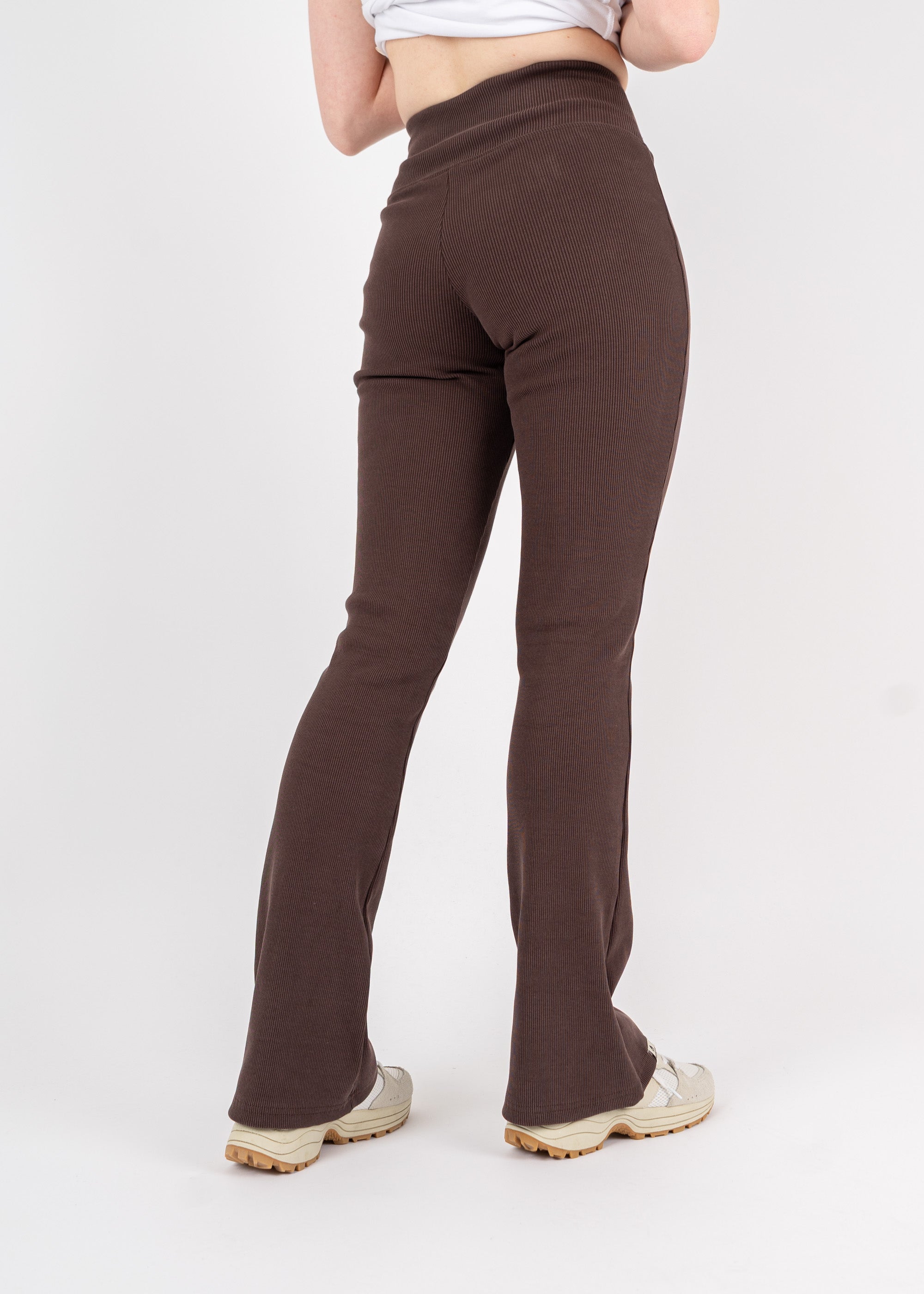 Unser Model ist <strong>169 cm</strong> groß und trägt <strong>Größe S</strong>.#