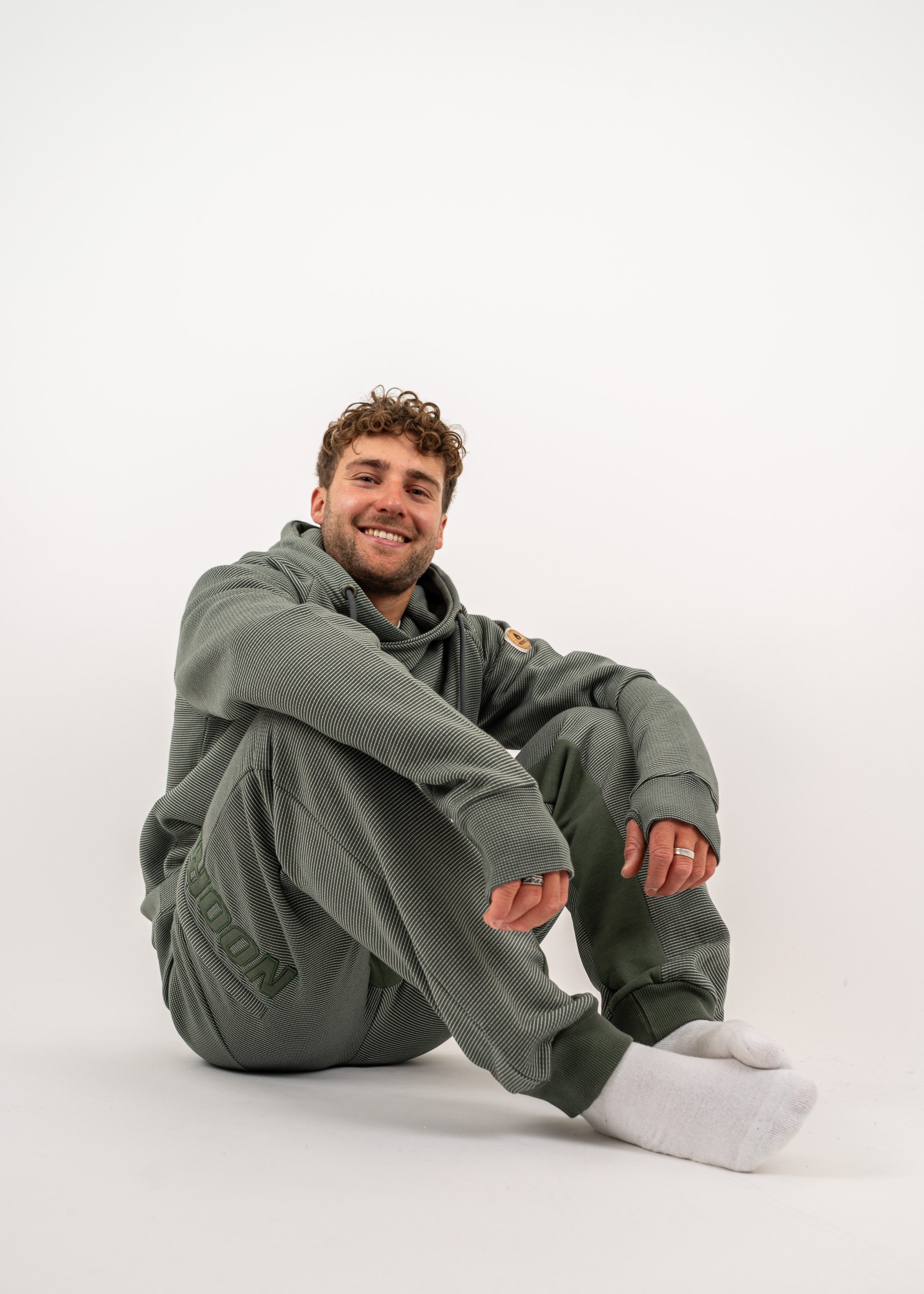 Bündel Hoodie COVA & Jogginghose SUNDAG ThymeStriped