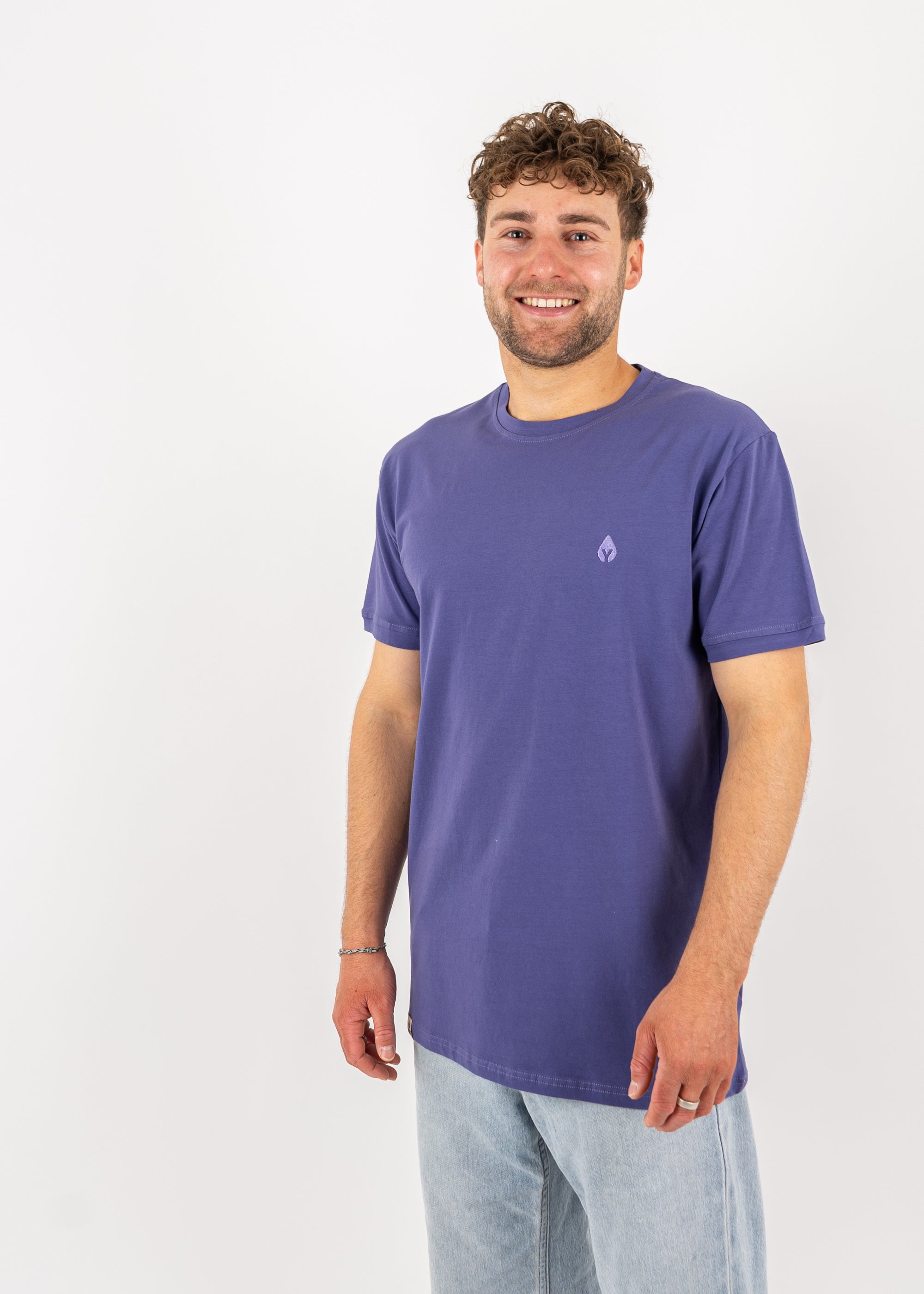 Unser Model Henry ist <strong>178 cm</strong> groß und trägt <strong>Größe L</strong>.#