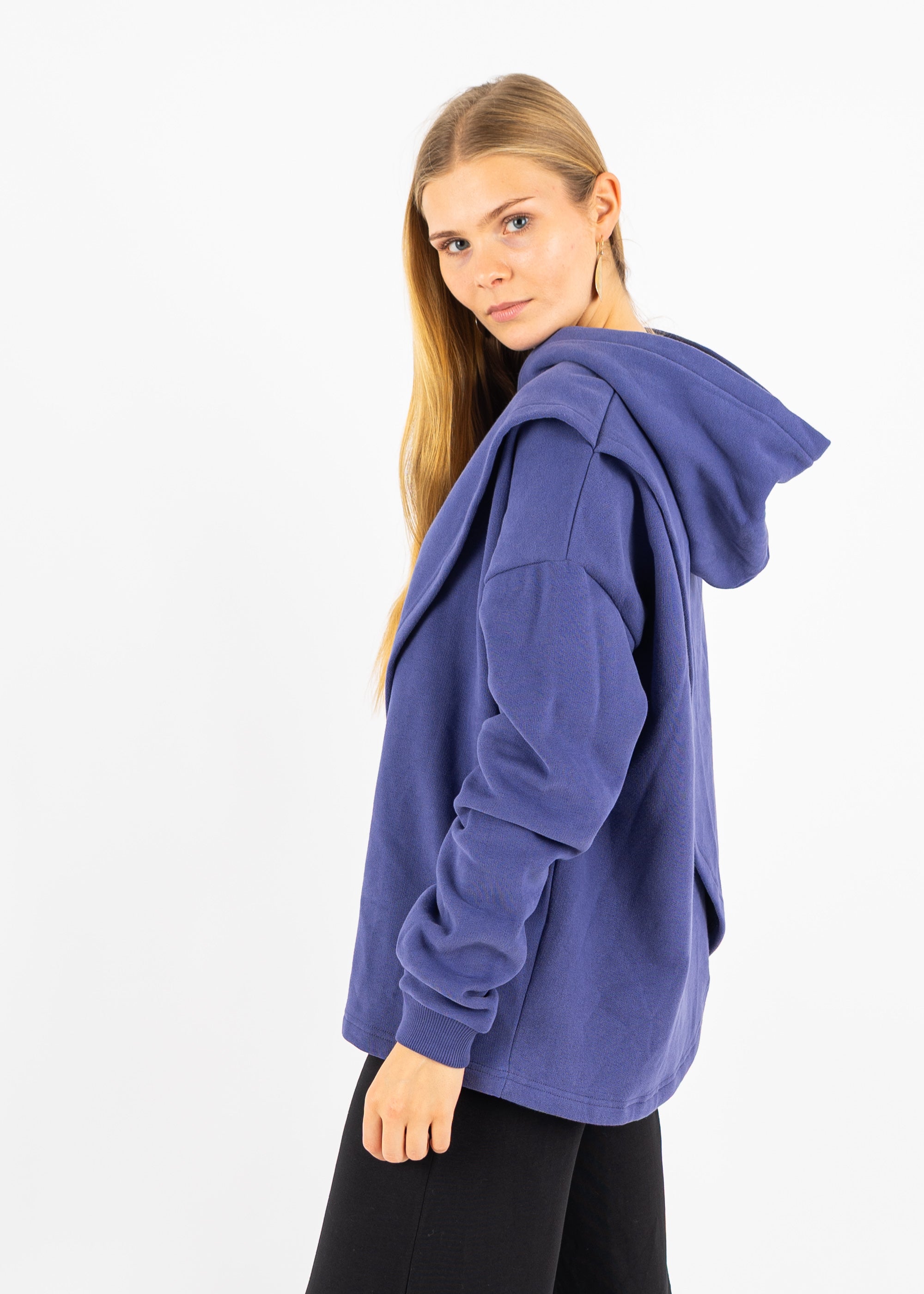 Unser Model Maike ist <strong>176 cm</strong> groß und trägt <strong>Größe S</strong>.#