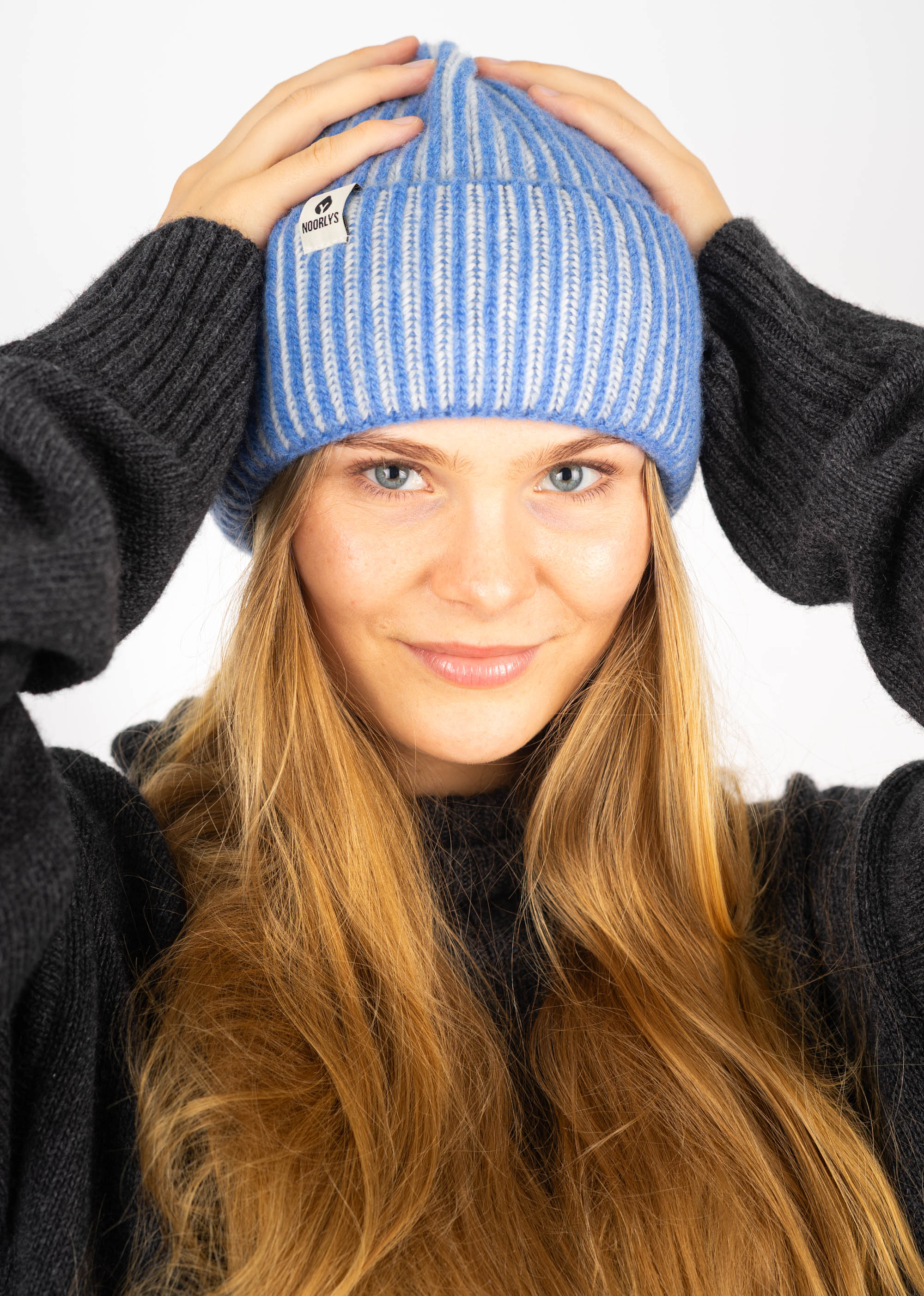 Merinowollmütze HEDWIG Blaubeere/Buttercrème