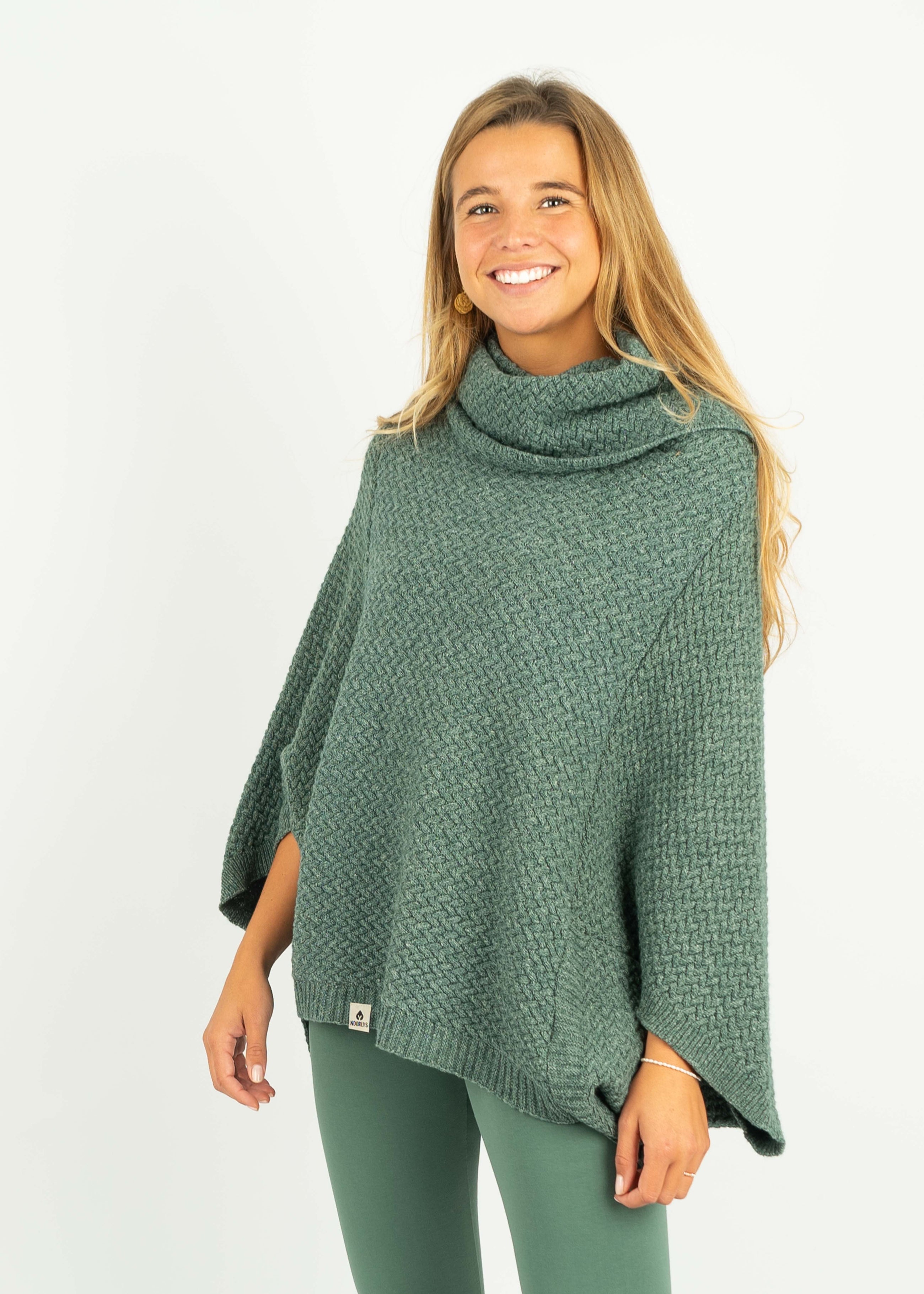 Bündel Poncho MUUS DarkForest & Leggings GEEV