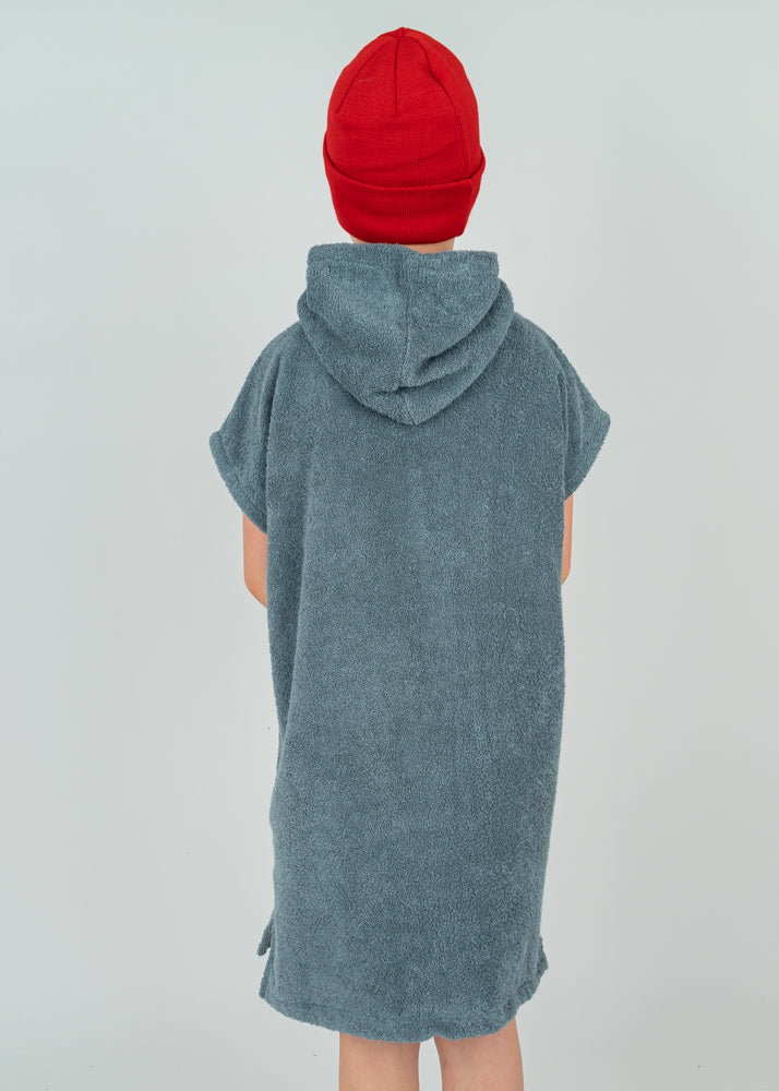 Unser Model Joris ist <strong>150 cm</strong> groß und trägt <strong>Größe 146-152</strong>.#