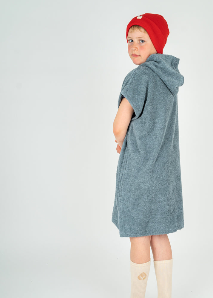 Unser Model Joris ist <strong>150 cm</strong> groß und trägt <strong>Größe 146-152</strong>.#