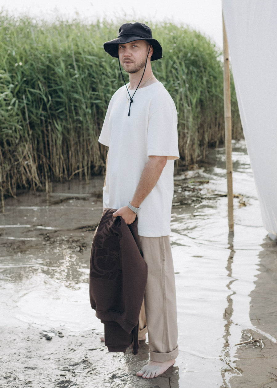 Unser Model Jonas ist 184 cm groß und trägt Größe L.#