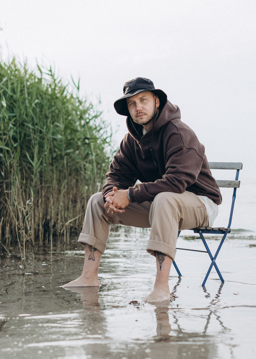 Unser Model Jonas ist 184 cm groß und trägt Größe L.#