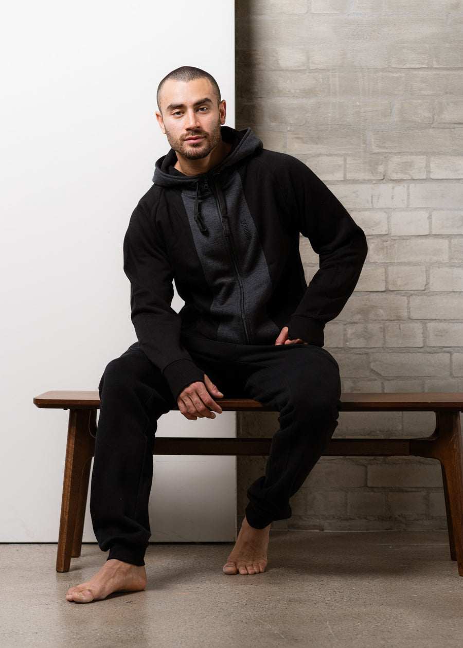 Unser Model Hugo ist 184 cm groß und trägt Größe L.#