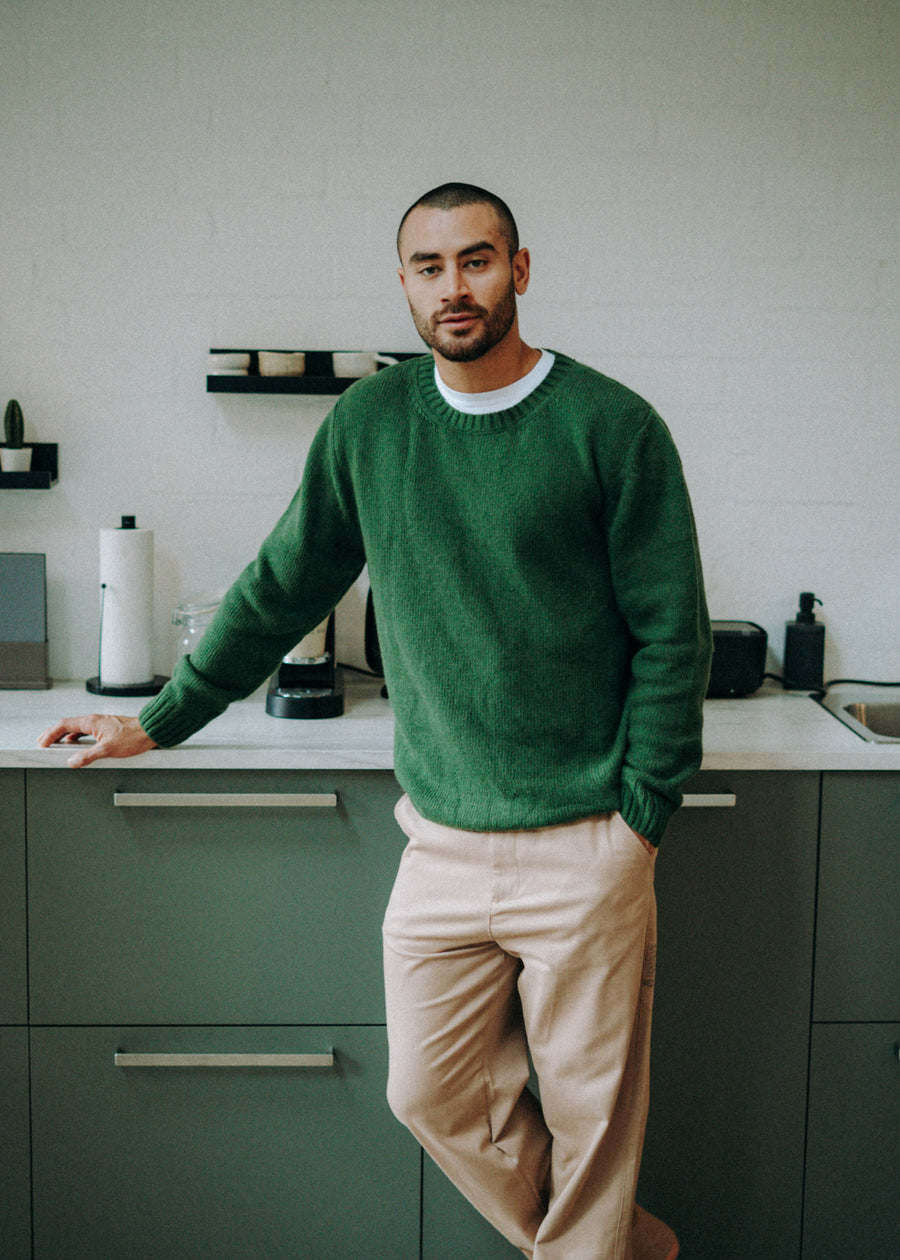 Unser Model Hugo ist 184 cm groß und trägt Größe L.#