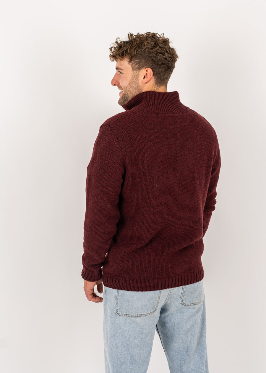 Unser Model Henry ist 178 cm groß und trägt Größe L.#