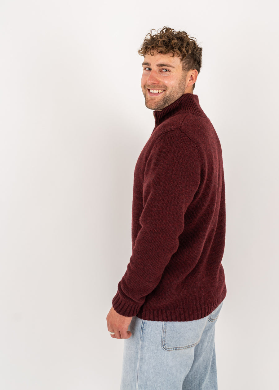 Unser Model Henry ist 178 cm groß und trägt Größe L.#