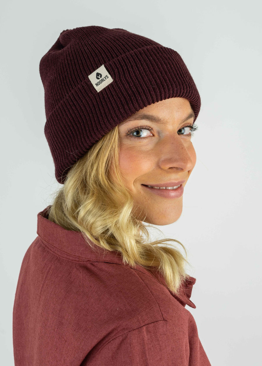 Merino wool cap TOMKE Bordeaux